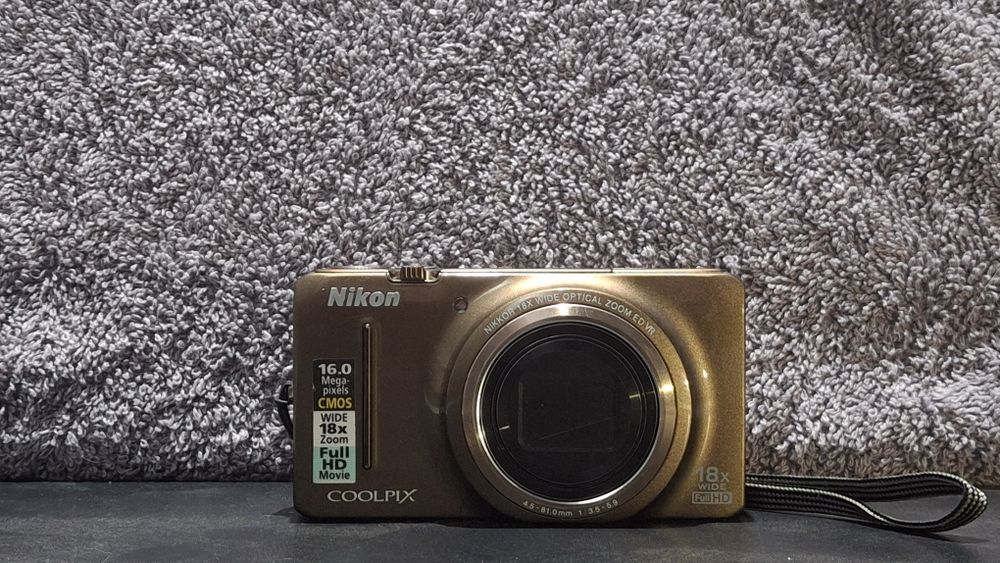 Nikon Coolpix S9200