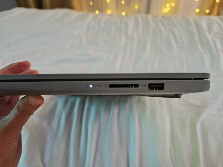 Lenovo IdeaPad Slim 3 15IAN8