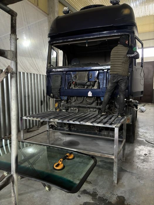 Лобовые для грузовых