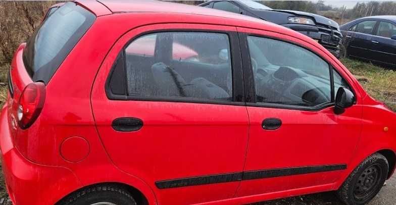 Haion chevrolet spark  ROSU