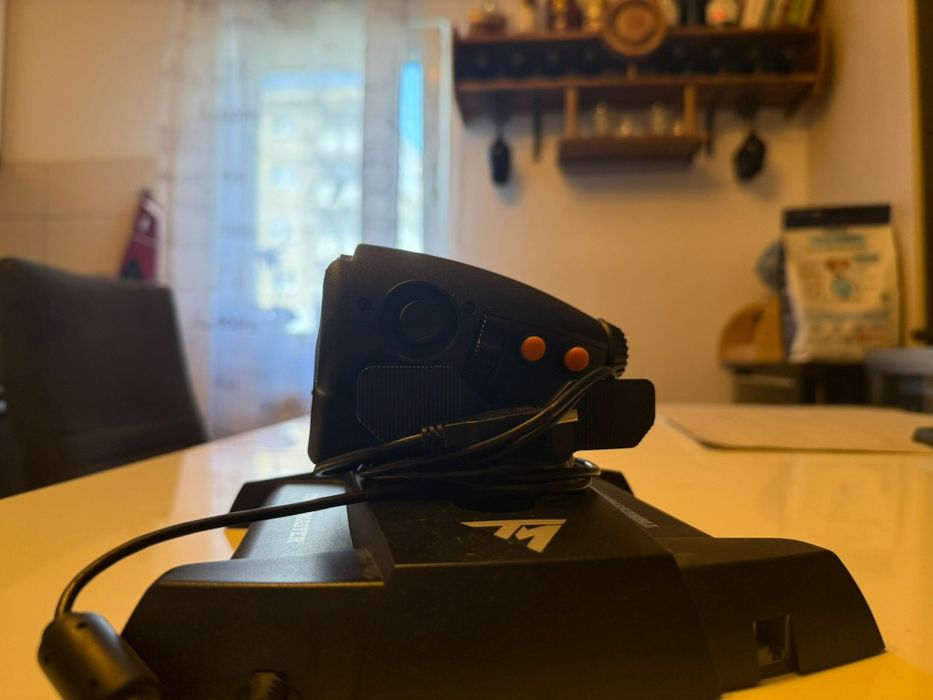Joystick Thrustmaster T.16000M