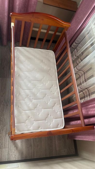 Детский манеж с матрацем