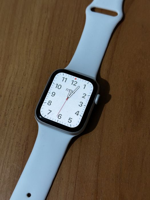 Apple Watch Series 5 Nike silver