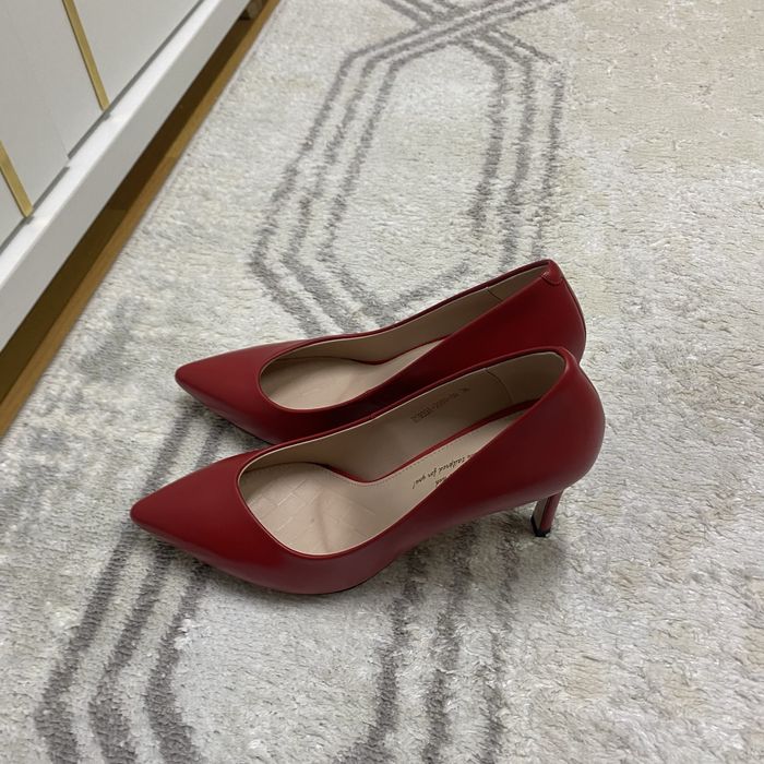 Туфли красные женские