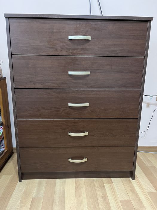 Гардероб и скрин - 100 евро