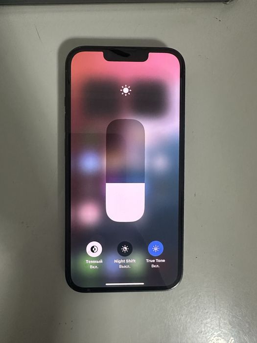 Продам Iphone 13