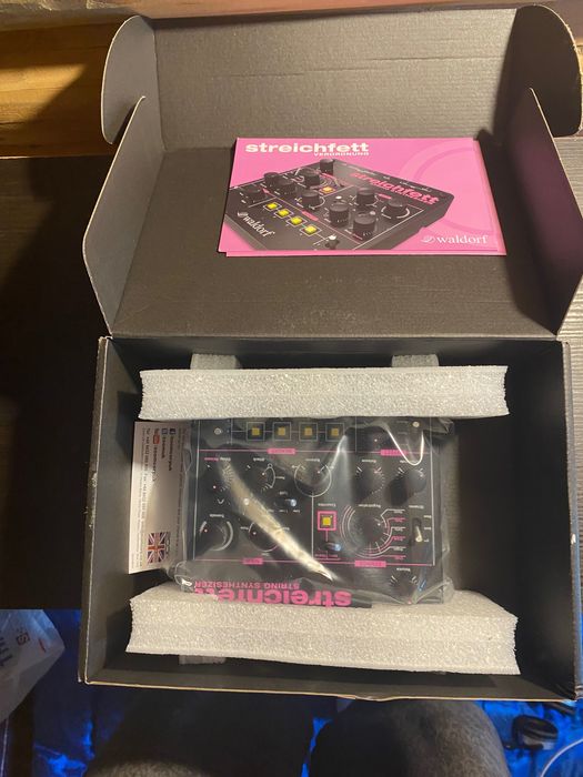 Sintetizator Waldorf Streichfett String Synthesizer – Full Box