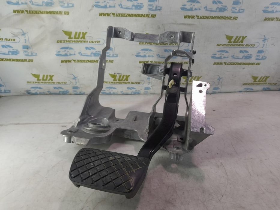 Suport pod pedalier frana 8k1721117 Audi Q5 8R (2008 - 2012)
