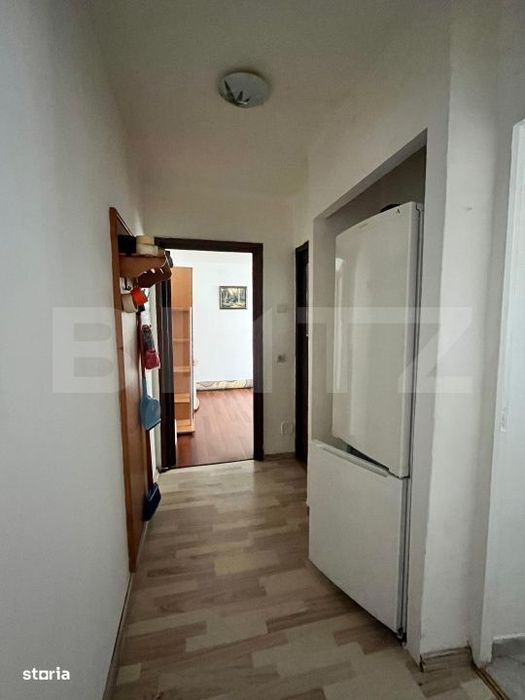 Apartament cu 3 camere, etaj 2, zona Lama