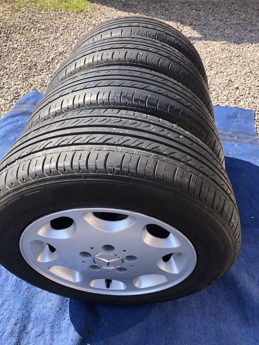 Продам срочно резину с дисками
