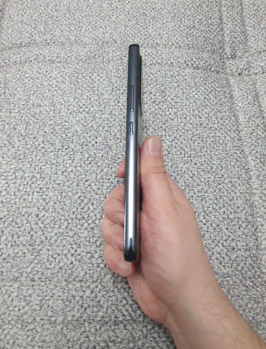 Samsung Galaxy A53 5G 6+6/128GB Rangi Black Holati yaxshi Karobka Bor