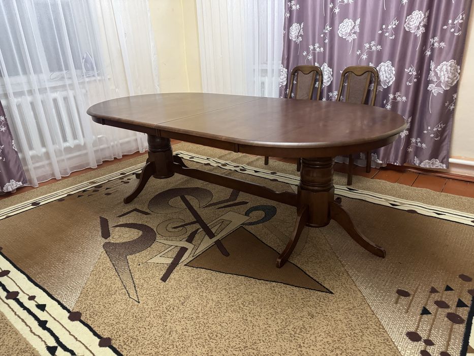 Стол, гостинный стол