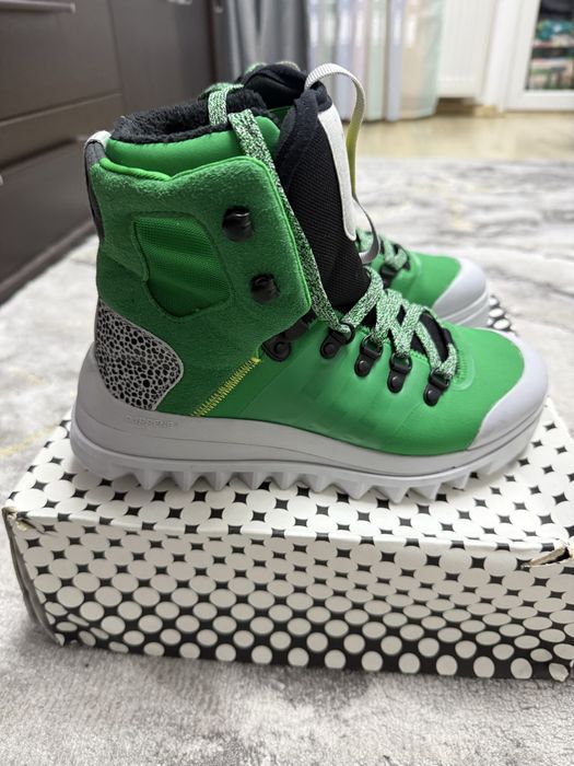 Vand ghete Adidas Stella McCartney