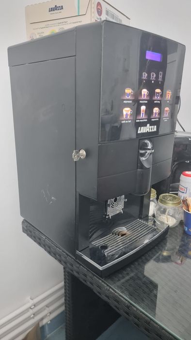 Expresor Lavvaza Blue LB 2600