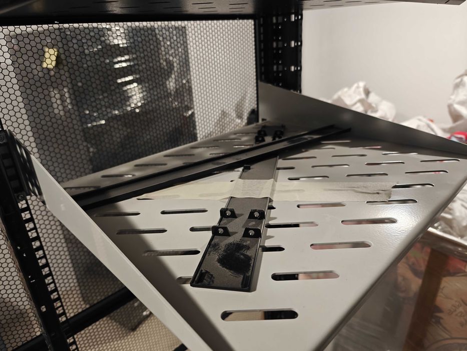 Сървърен / Rack шкаф Rittal 105x80x205 см – висок клас