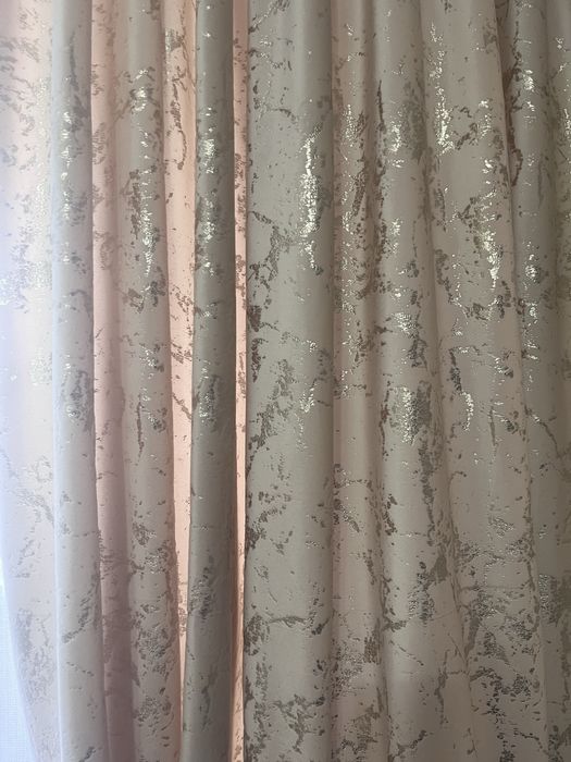 Продаю шторы 4 метра