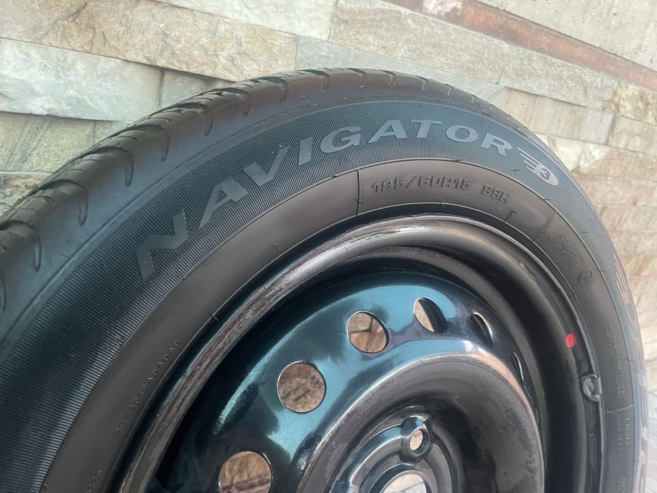 Поодается баллон  Debica Navigator в сборе 195*60 R15