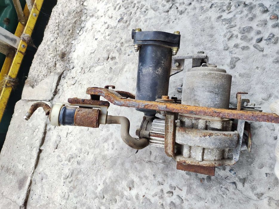 Компрессор насос пневмоподвески Lexus rx300 rx330 rx 350