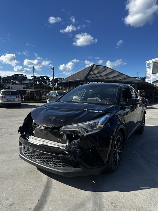 Toyota C-HR HYBRID AVARIAT!
