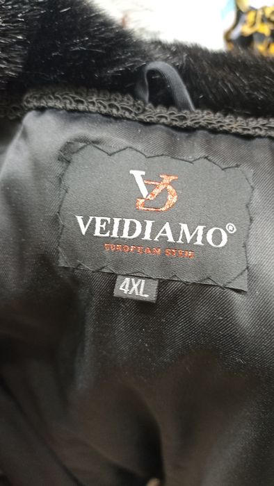 Шуба женская черная