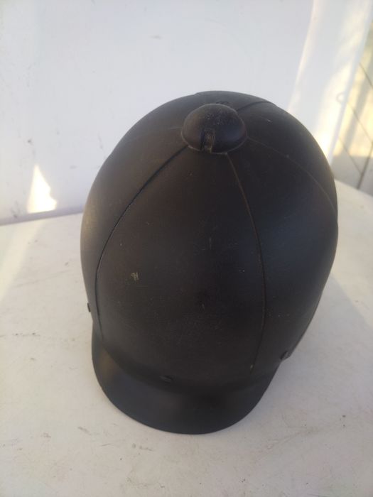 Жокейска каска/шапка за езда JOFA размер 53-54
Марка : JOFA  220
Тегло