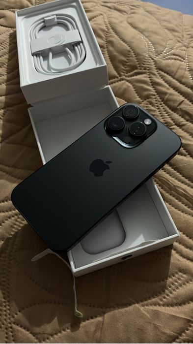 Продам Iphone 16 PRO