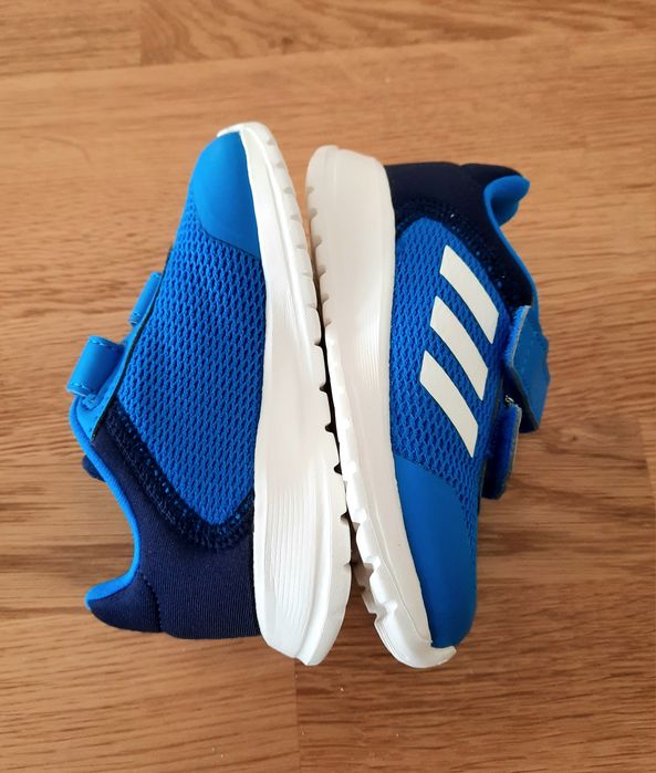 Детски маратонки Adidas, размер 21,  нови
