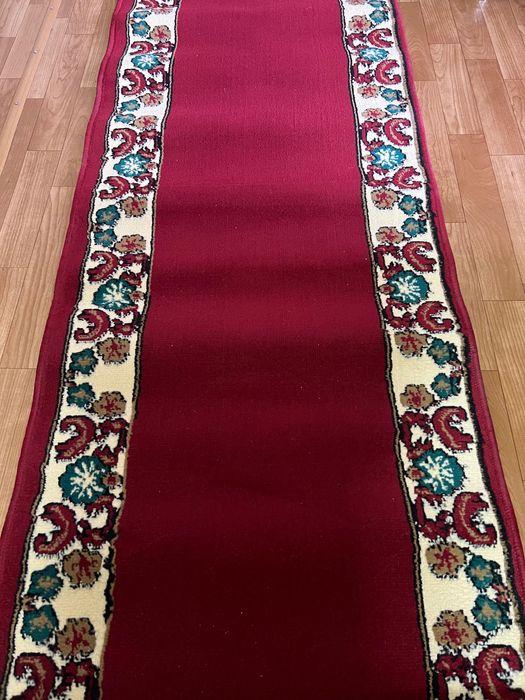 Продаю чистые ковровые дорожки/ковер для дома/дачи