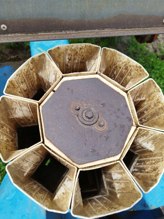 Plantatoare rasaduri