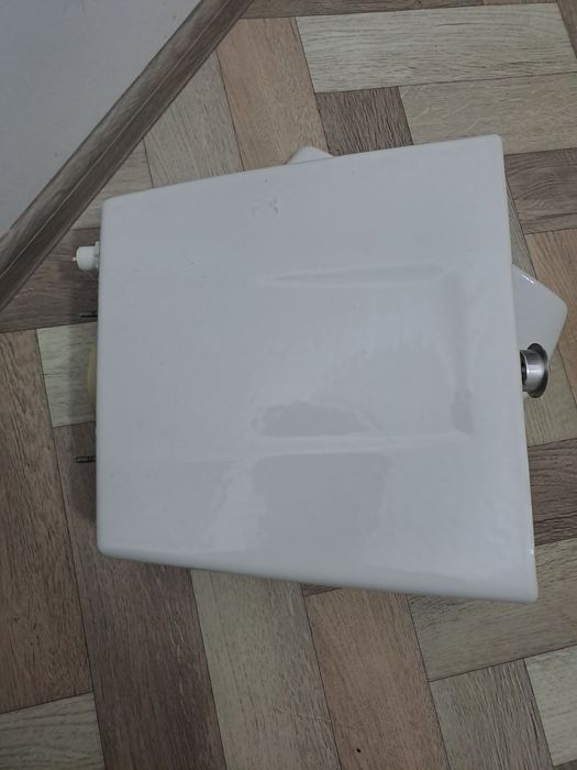 Продам бочок на унитаз