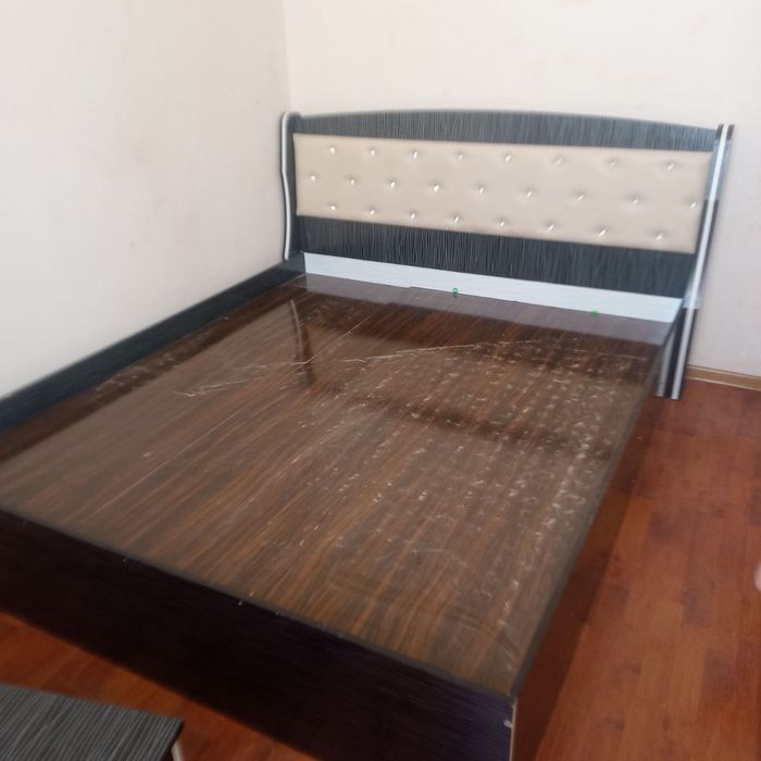 Сполни диван сатылады