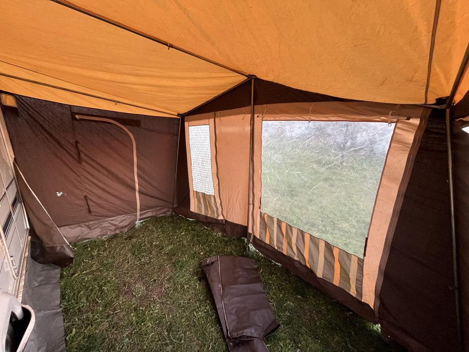 Cort rulota diferite dimensiuni partial sau total gonflabil sau otel