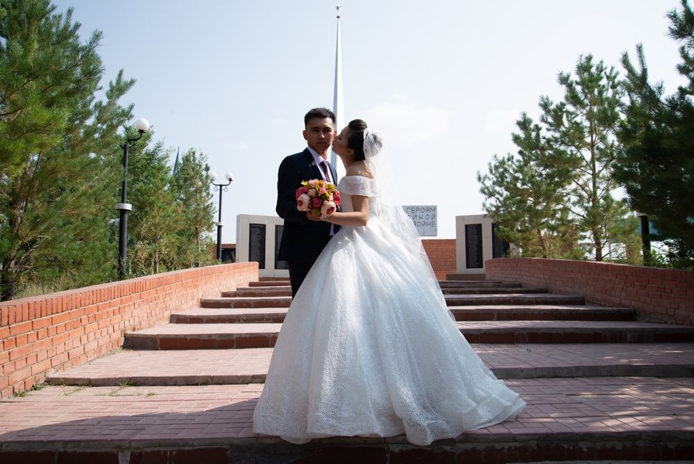 Продам свадебное платье