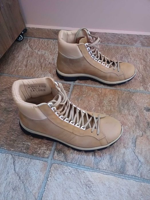 Мъжки високи  нови боти на КАВАЛЕР