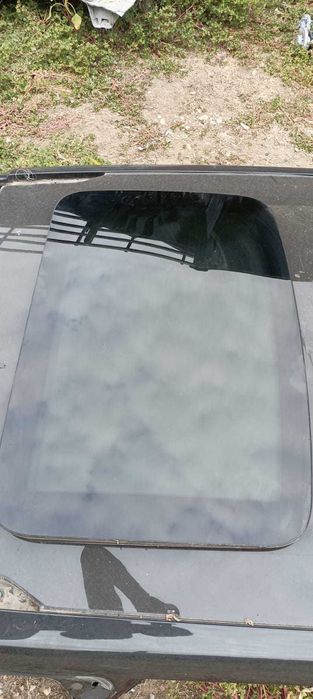 Geam trapa BMW seria 7 F01