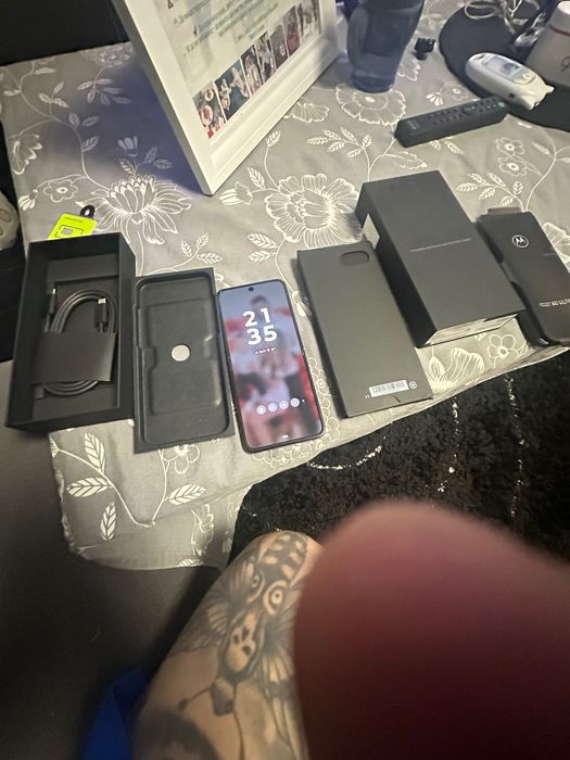 Мобилен  Телефон  Моторола Razr  60 ULTRA 5G 16/512GB  цвят дърво