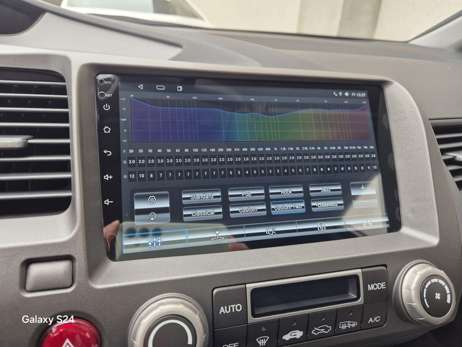 Vand Navigatie auto 9 Inch cu Android