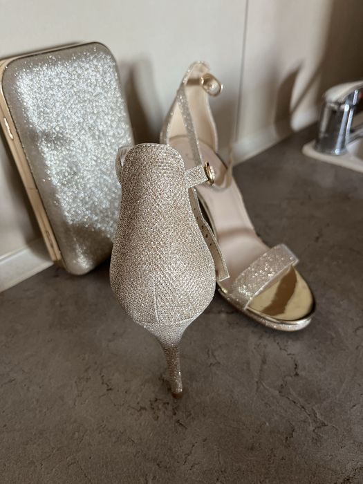 Комплект крънч+сандали