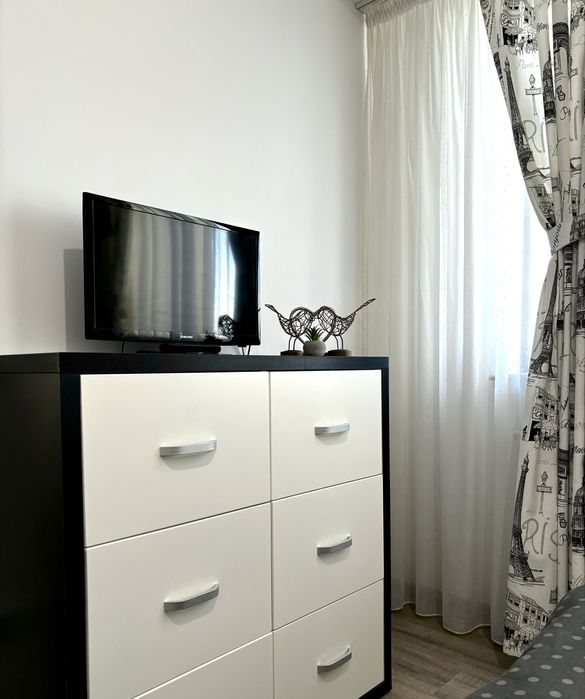 -Cazare Iasi! Gara CFR - bloc nou -2 camere - Cititi Descrierea