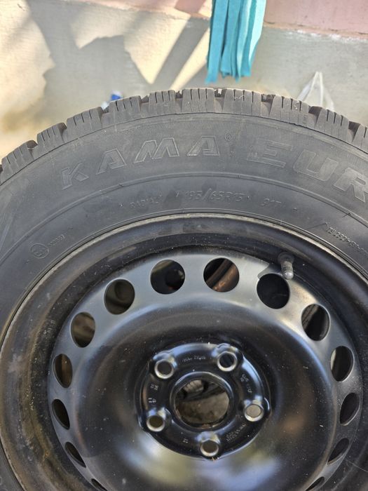 Set cauciucuri si jante  iarna 195/65/15 VAG, Skoda, VW