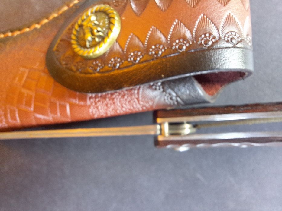 Сгъваем нож-дамаска стомана VG-10 с кожена кания