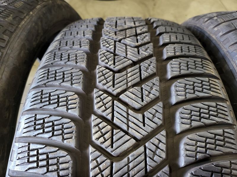 235/50/19 PIRELLI 4бр