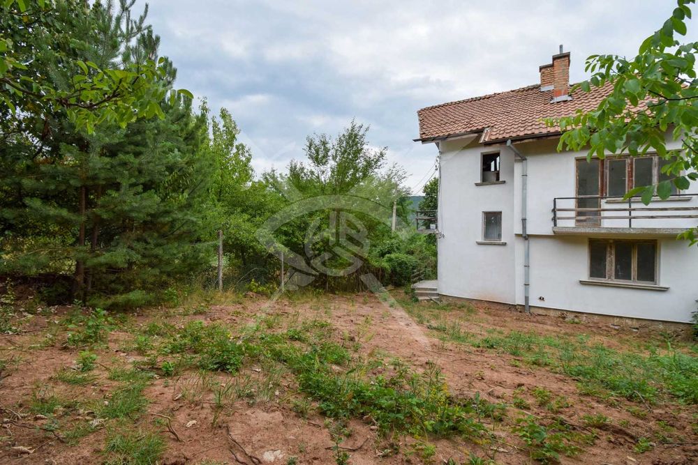 ЕКСКЛУЗИВНО ! Къща в град Годеч № 87012
