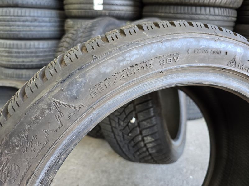 235/45/18 DUNLOP 4бр