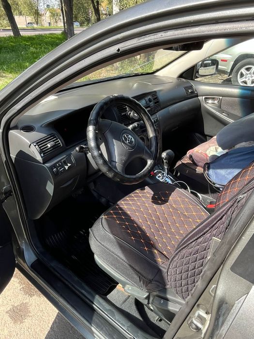 Toyota corolla 2004 года