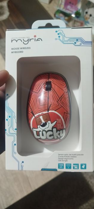 Vând 2 mouse uri