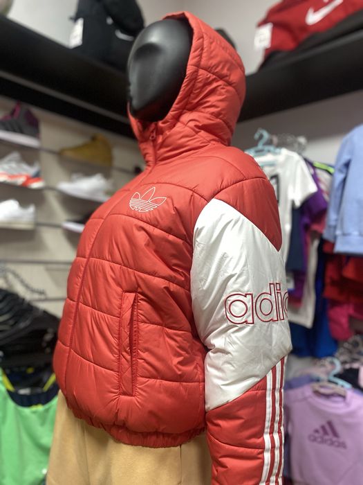 Женско яке Adidas