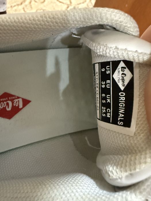 Обувки Lee Cooper