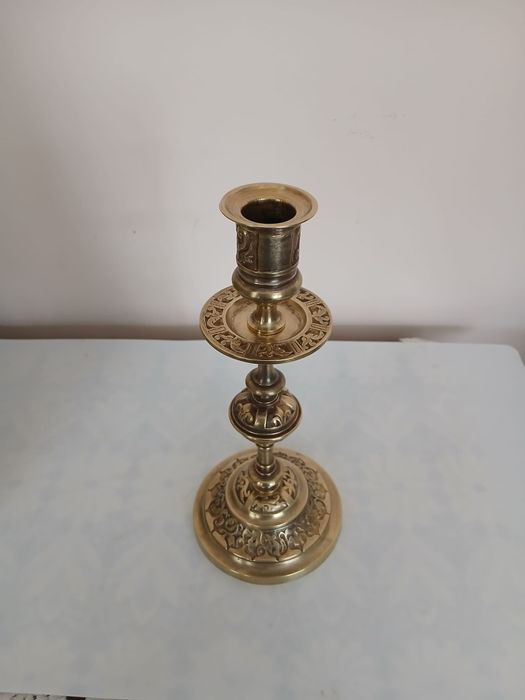 Minunat sfeșnic vintage,din bronz și alama.