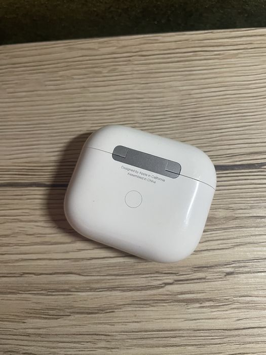 Casti Airpods 3 folosite